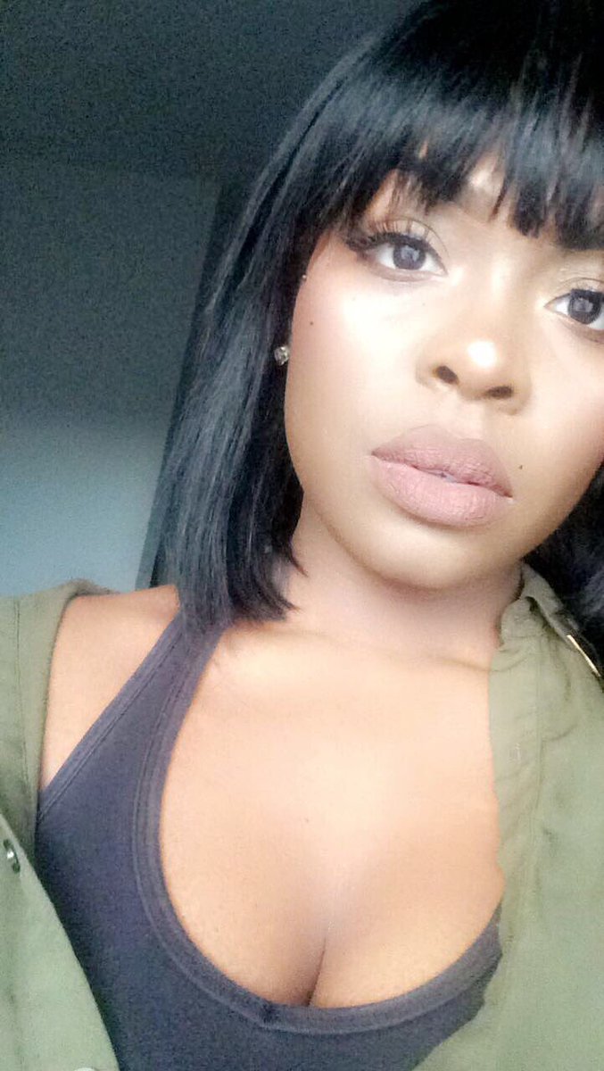 Boystopblushing's tweet photo. So I found out it's #finewomenfriday https://t.co/K3bCB5Iqgi