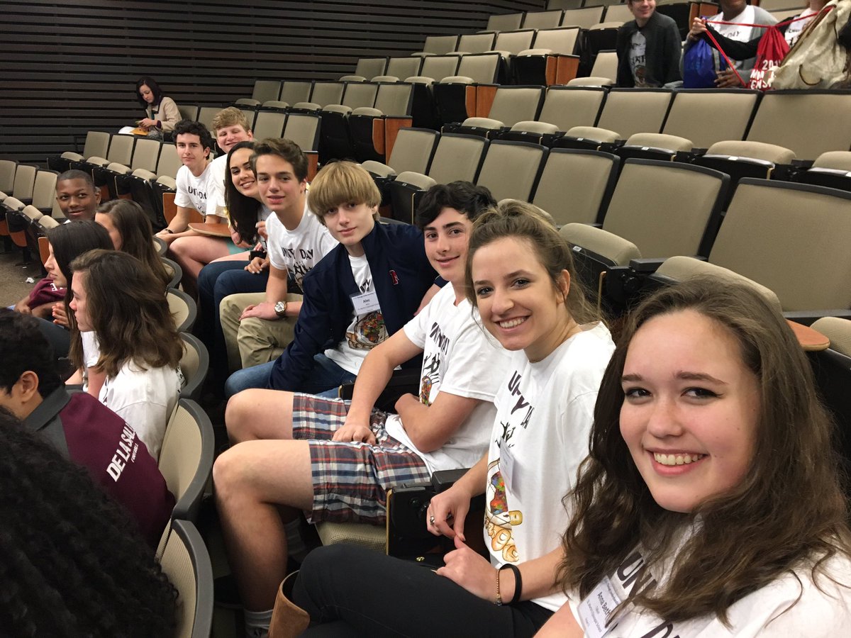 Tiff8781's tweet photo. We're ready to go! @stmsaints @ADL_NewOrleans #ADLUnityDay2017 https://t.co/43c47eQSpf
