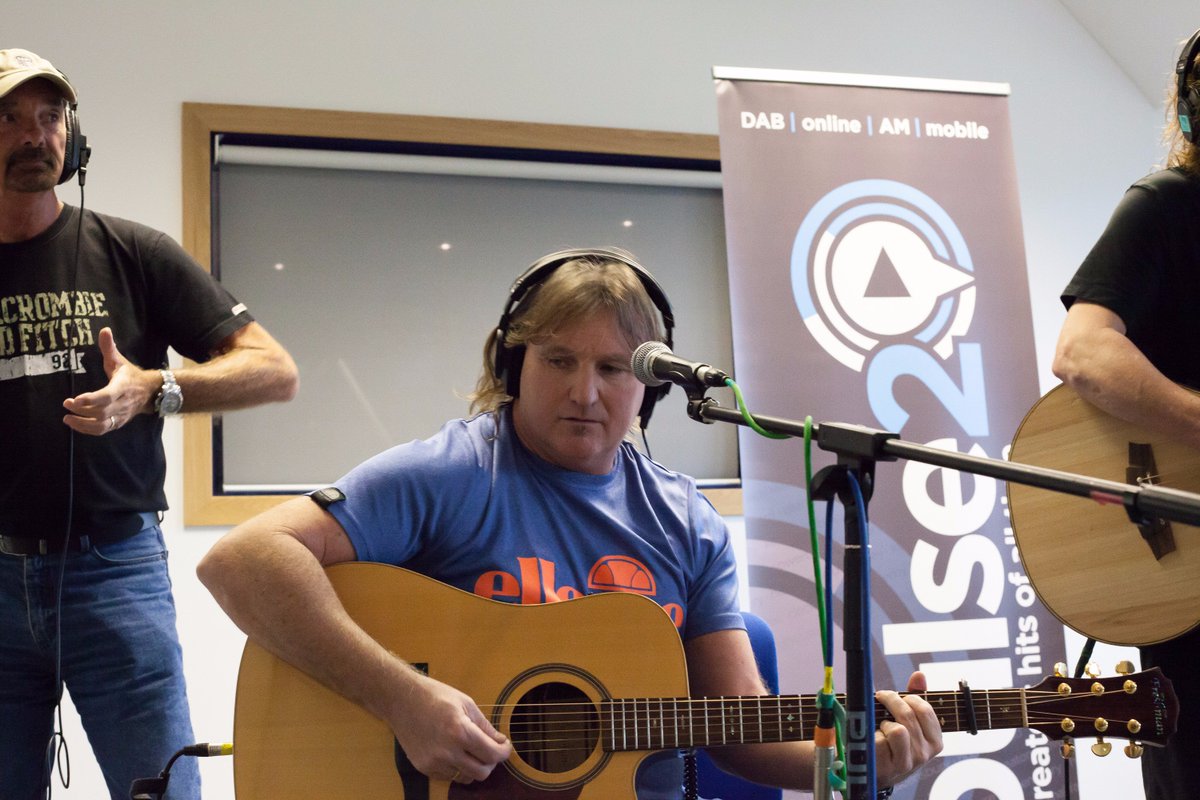 VIDEO: <a href="/Smokie_music/">Smokie</a> perform #LivingNextDoorToAlice LIVE our Smokie special with <a href="/blokeonradio/">Chris Johnson</a> airs Sun 2pm 
pulse2.co.uk/music/smokie-l…