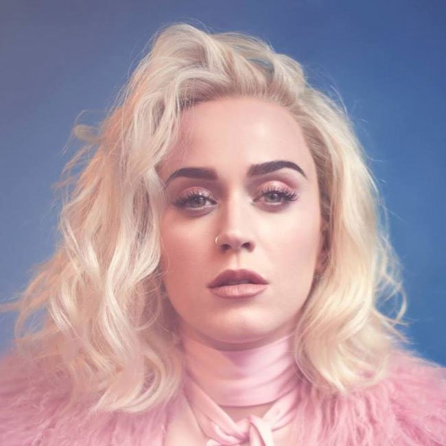 Dengar Lagu Baru Katy Perry yang Bersemangat, "Chained to the Rhythm" bit.ly/2lycz5x