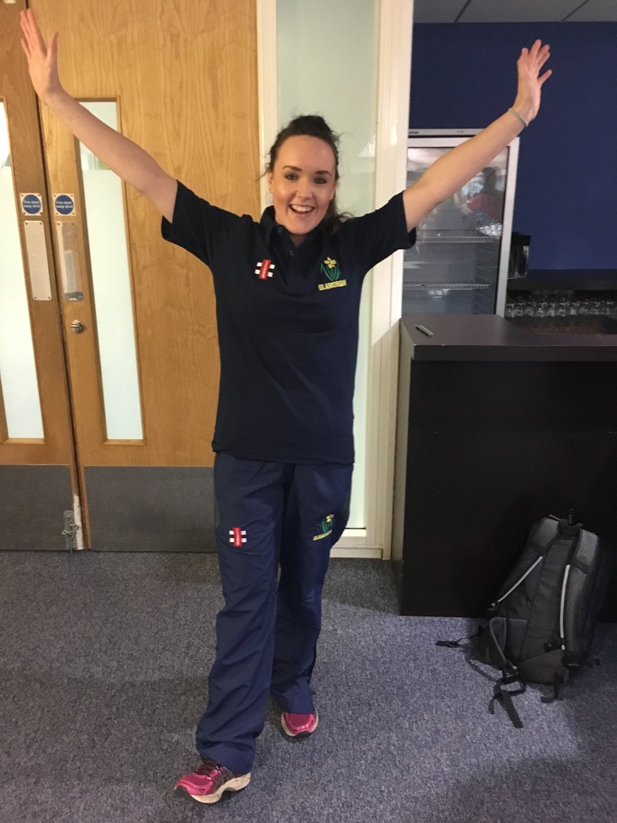 Louiseparry14's tweet photo. Staff v pupils cricket. Miss Gough is ready. @willowshigh @WillowsMrNorman https://t.co/ijkjgDY2Gg