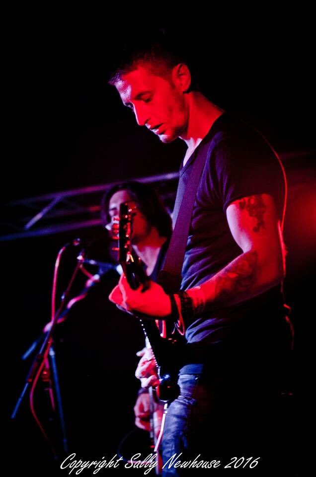 TomCollett5's tweet photo. ITS #FRIDAY HAVE A GREAT DAY! Whatever you're up to! #gigging #rock #PRS #FridayFeeling #newagelullaby #hollowstar https://t.co/ioEL82xHiV