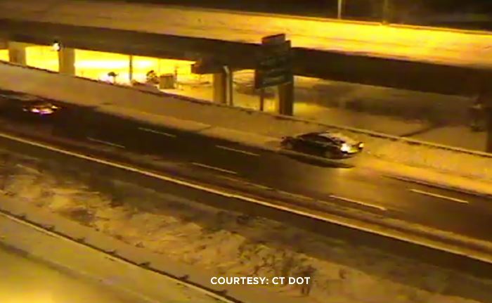 NicoleNalepaTV's tweet photo. #TRAFFICALERT: This car was stuck on I-84 WB by x46 but just cleared...&amp; then this TRUCK is STUCK on I-84 x57 at I-91 SB split. #WFSBtraffic https://t.co/aWDHQvHCdk