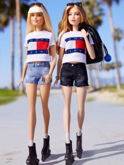 IgorMeyers's tweet photo. Millennial Mannequin Barbies : mannequin barbie https://t.co/cPS3LceM2J #Celebrity_Fashion https://t.co/sl5BgtCcBa