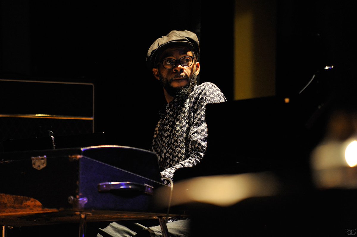 Music is the art of thinking with sounds...

Ph by Zi Owl