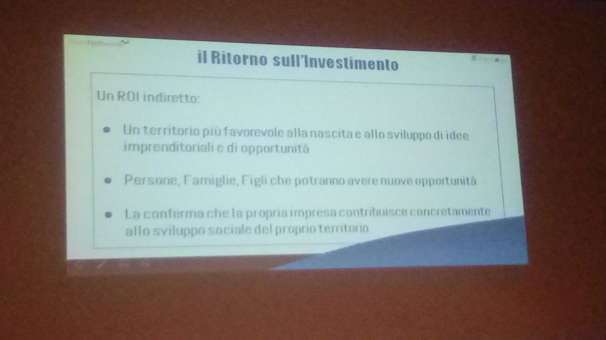 studiomapp's tweet photo. Mirco Mattarozzi di Peernetwork "Adottare una giovane impresa" un progetto con un elevato #Roi #sew17 #sew17romagna https://t.co/wEsHK2q4tL
