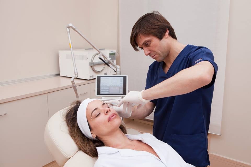 CentroLajoPlaza's tweet photo. ¿Sabes en qué consiste la mesoterapia facial? Es un procedimiento terapéutico muy útil para tratar el envejecimiento
https://t.co/SUKMQoQVAj https://t.co/GCOjv4d06W