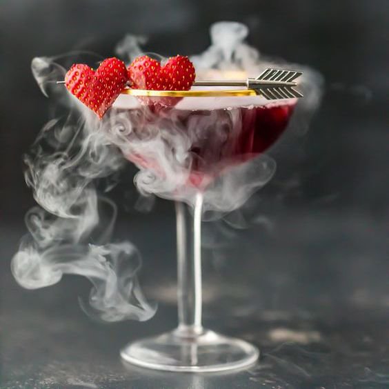 BlueBeamEAP's tweet photo. The route to love consists of pineapple, strawberries, vodka, mango pulp &amp; lemon slice? #valentinesday #eventprofs https://t.co/E2ThHnMI5V https://t.co/qvEBK2W5HH