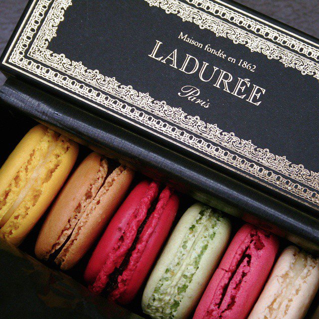 <3 <3 Les gourmands, des macarons ladurée gratis ;)
juste à remplir et valider. trop cool <3 <3
GO > ow.ly/z1An308Ruw3