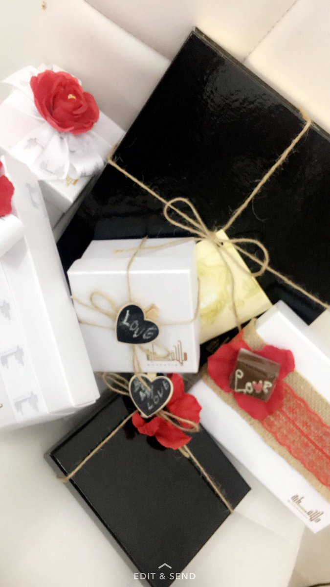 muscatia's tweet photo. Happy chocolates day❤#Valentine# chocolate#muscat# https://t.co/45tNwzP7ME