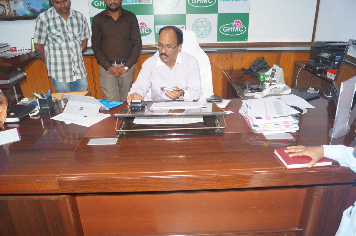 tscohandlooms's tweet photo. Dr.B.Janardhan Reddy, I.A.S Commissioner, GHMC has Joined Chenatha Lakshmi Scheme on 09.02.2017 https://t.co/FCYF4Y2oeA