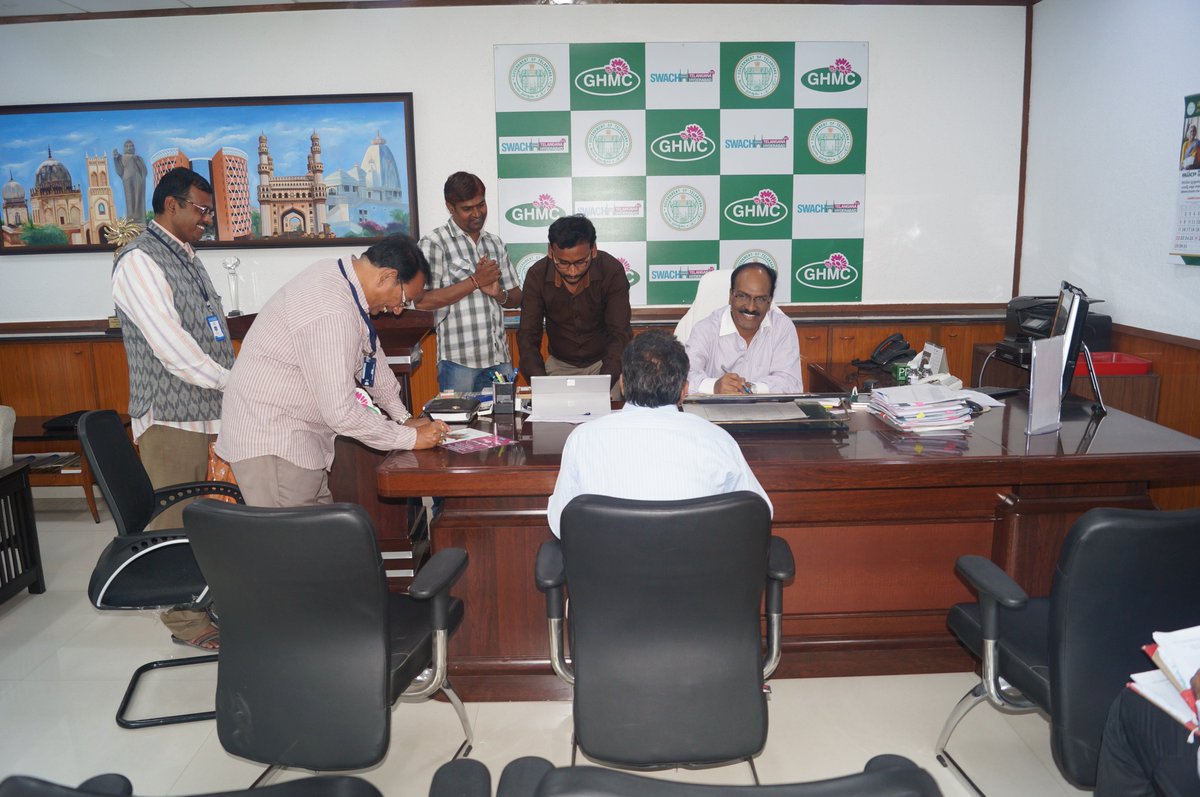 tscohandlooms's tweet photo. Dr.B.Janardhan Reddy, I.A.S Commissioner, GHMC has Joined Chenatha Lakshmi Scheme on 09.02.2017 https://t.co/FCYF4Y2oeA
