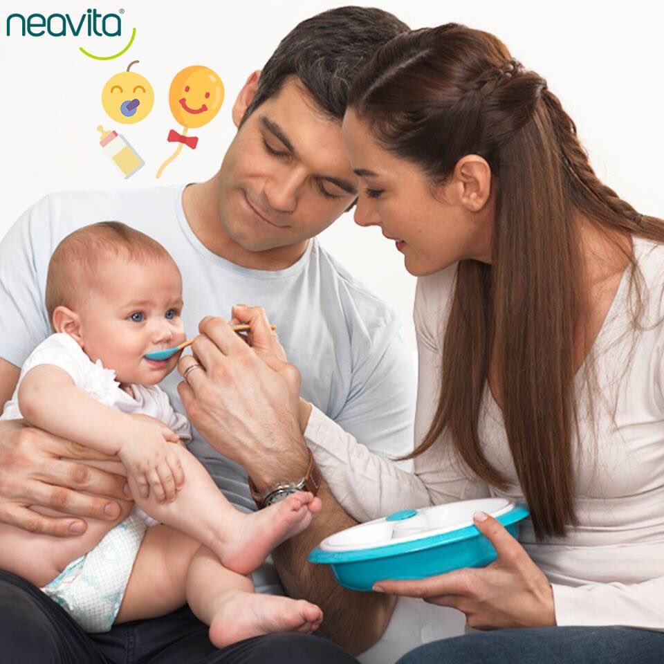 Bebeğinizin beslenme saati uzun mu sürüyor? Yemek Seti’nin sıcak su haznesini doldurarak mamanın ısısını uzun süre koruyabilirsiniz!