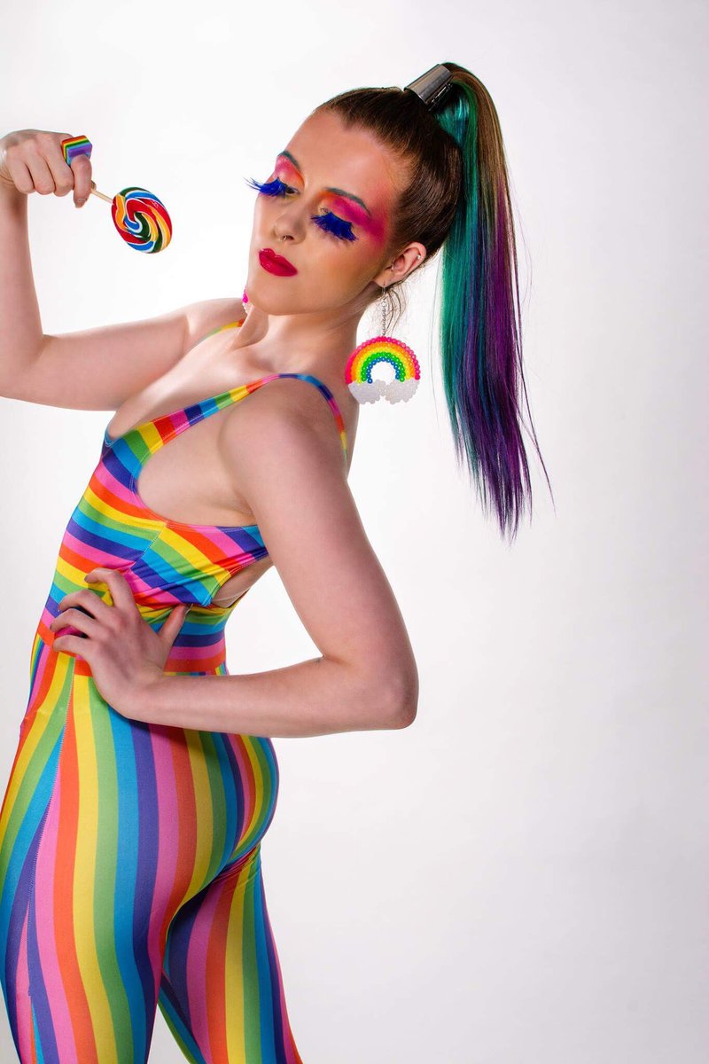 ashthetog's tweet photo. Recent rainbow fashion shoot #photography #FashionPhotography #rainbow #beauty #studio #paisley  #vogueitalia #fashionblogger https://t.co/TLbE3kUH0v