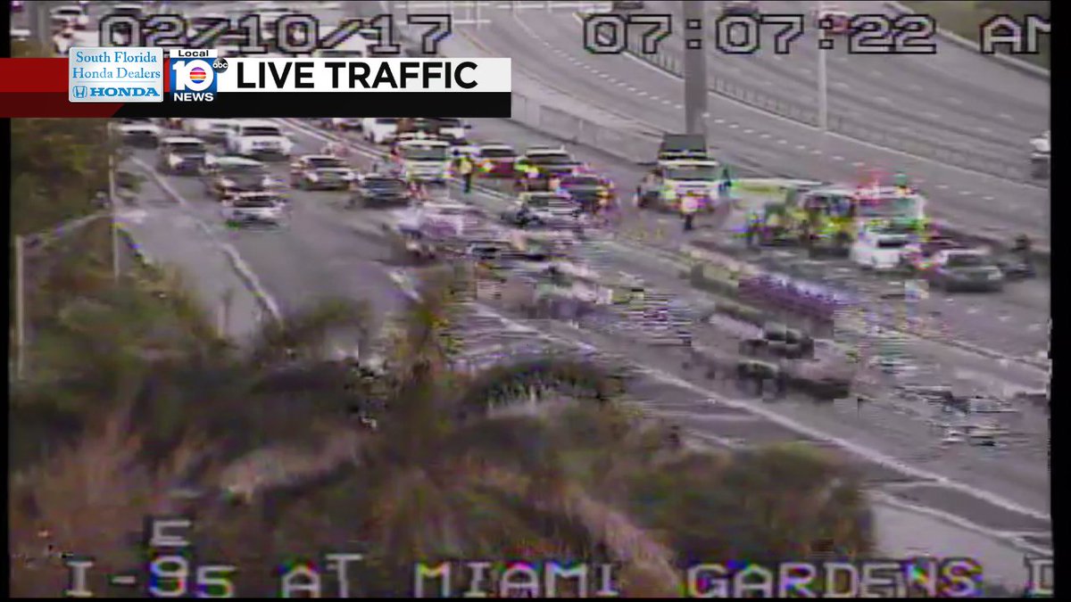 Crash on I-95 SB at Miami Gardens Dr #traffic https://t.co/Xz0rxnJ1dy