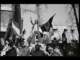 PakzadSina's tweet photo. ۲۲ بهمن روزی که اراذل شدند مسئول
روزی که ایران عزیزمان را مشتی اراذل به دست گرفتند

پهلوی برگرد
#RezaPahlavi https://t.co/ipNhLDFT88