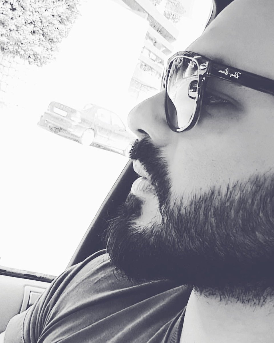 josephattieh's tweet photo. روح.. لا تخبّر عن أفعالَك 
بطَّل عندي مسموح إحرق حالي كرمالك 

😀✌#Rouh #JosephAttieh #JA

https://t.co/7UUkE4bNoF https://t.co/2atuvghIvh