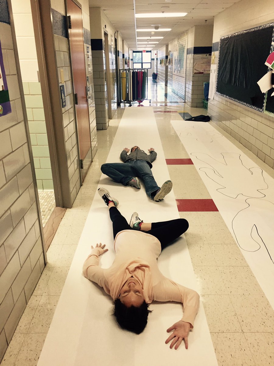 Andrea_Bray_'s tweet photo. alone we R smart, 2gether we R brilliant 👯// how co-teachers prepare 4 instruction while Ss are @ specials #measureme #coteaching #inclusion https://t.co/lcBDQNfPPC