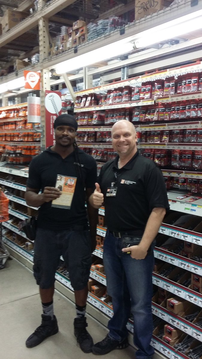 LevitonJohn's tweet photo. Recognizing MET Crown Bolt MSS Eric Austin for always providing Top Quality service to the stores!!
#MET #CrownBolt #MSS #Quality #Met220 https://t.co/W9edFXQSNN