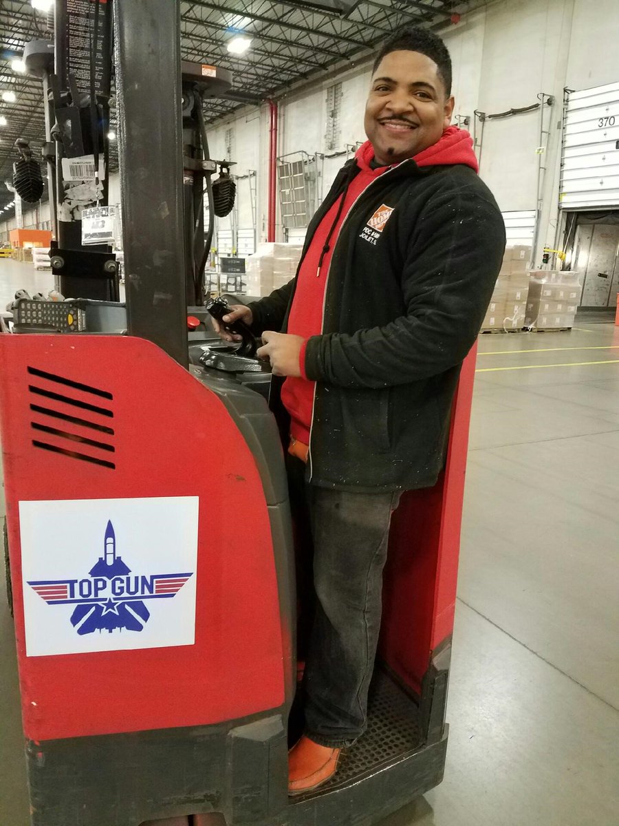 THDChrisOrsini's tweet photo. RDC 5851 Key 2 Top Gun award in MHE Jacob! #key2rocks https://t.co/fXvC303VdX