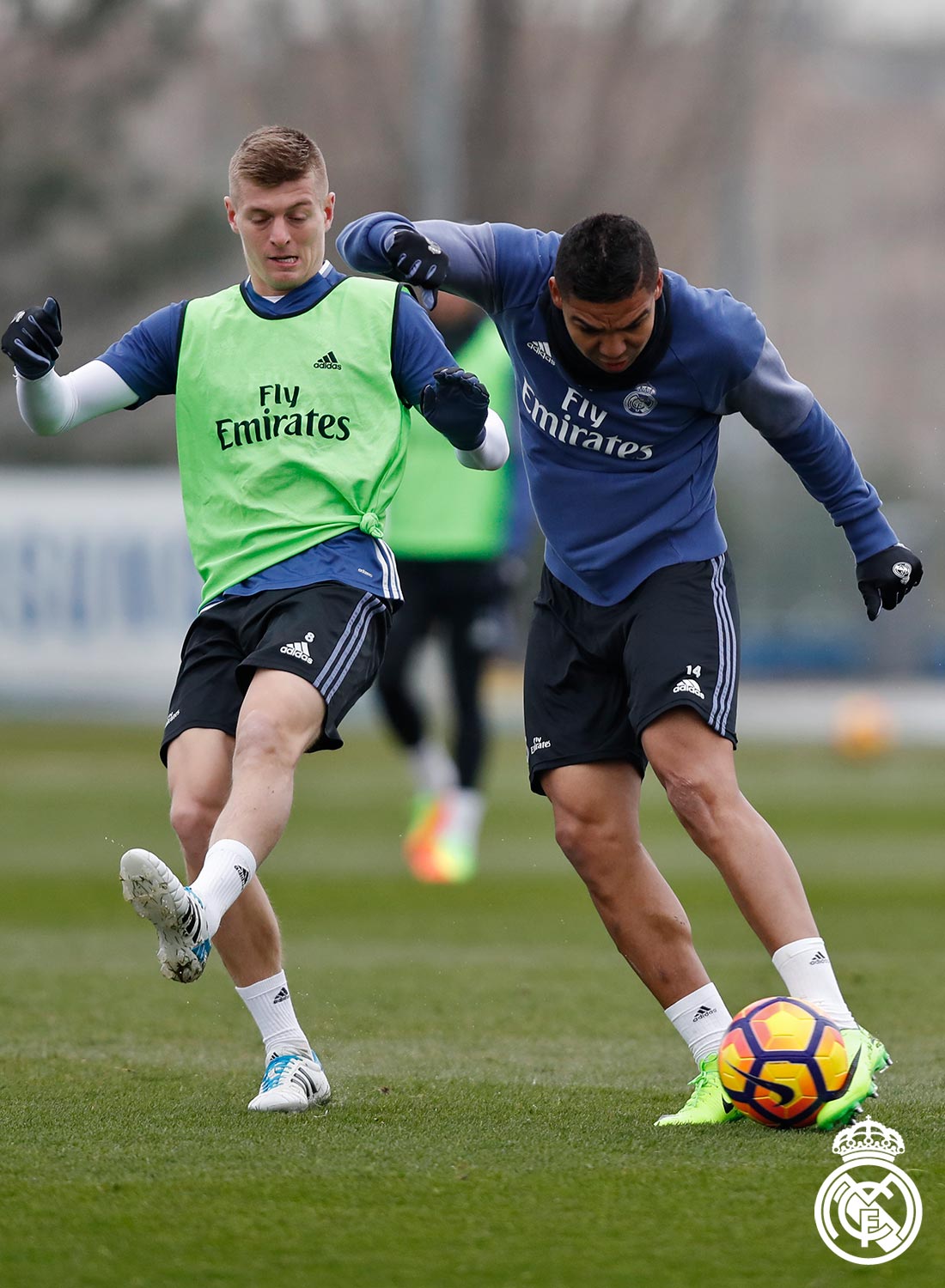 Real Madrid C.F. 🇫🇷 on Twitter "💪⚽️😃 Ready! Prêts