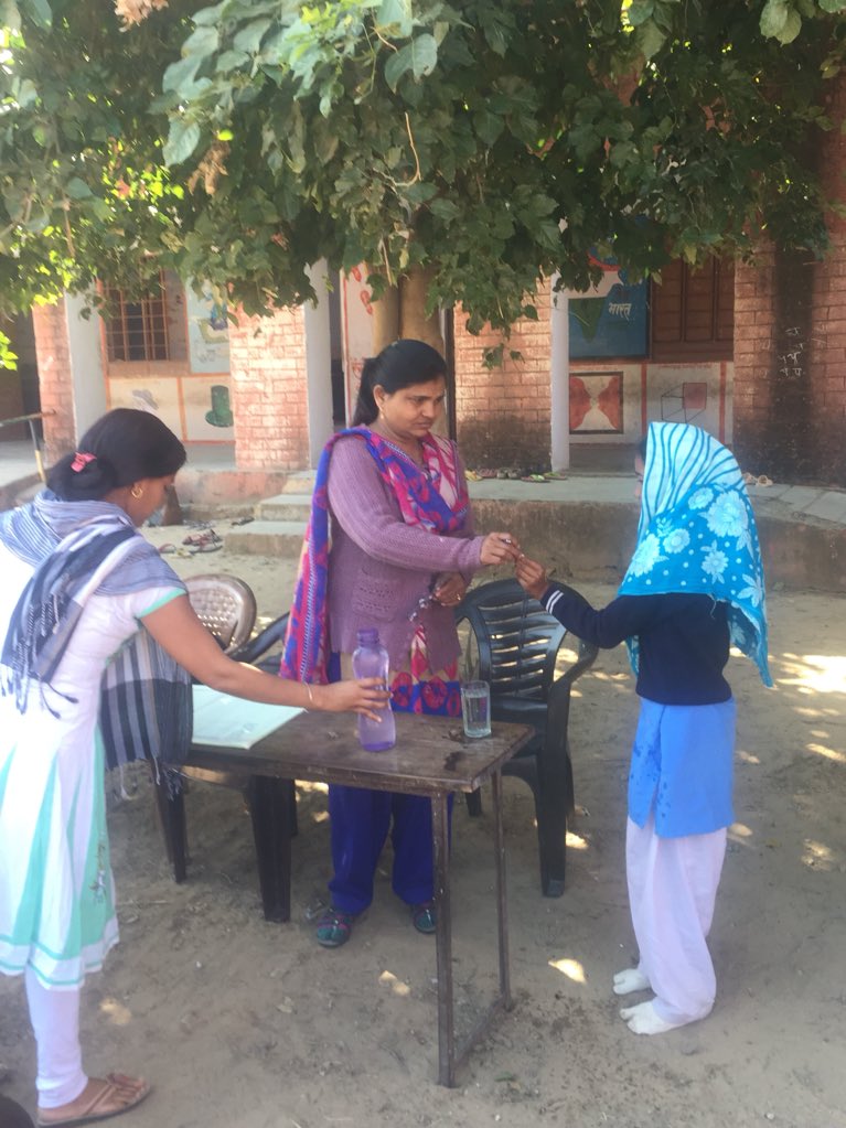 ElisaBaring's tweet photo. And it's off! #nationdewormingday in Rajasthan is a success! #wormfreerajasthan #beatNTDs what a day! https://t.co/yNKX60m3Wx
