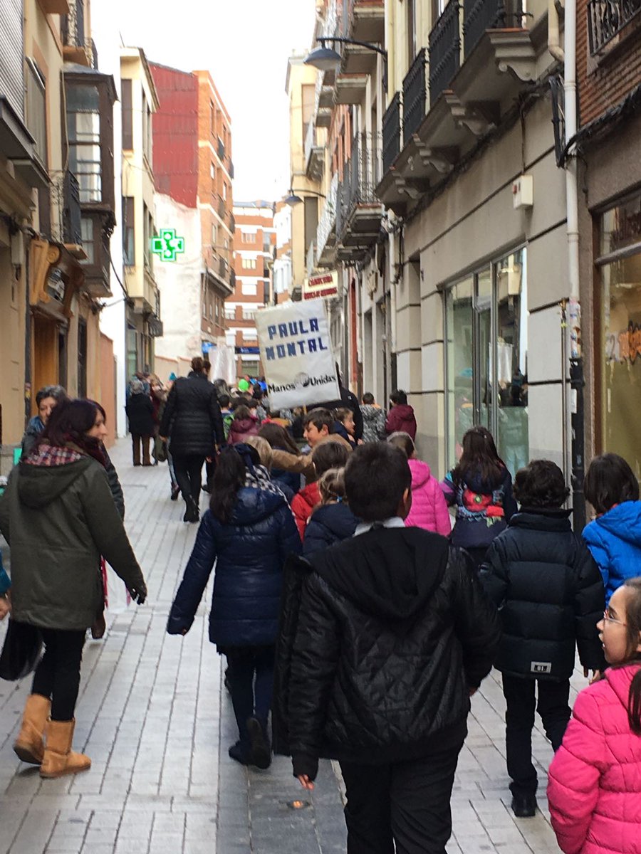 PaulaMontalAst's tweet photo. Alumnos de 3° EPO participando esta mañana en el acto de Manos Unidas en Astorga. Siempre solidarios. https://t.co/QOwgz6tfHw