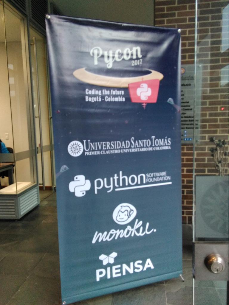 mariogmd's tweet image. #PyConCo2017 @ Universidad Santo Tomás @pyconcolombia