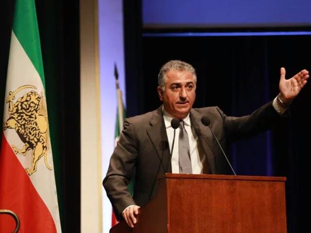 PakzadSina's tweet photo. زمان تغییر فرا رسیده است

#RezaPahlavi https://t.co/zDLsdw7XRY