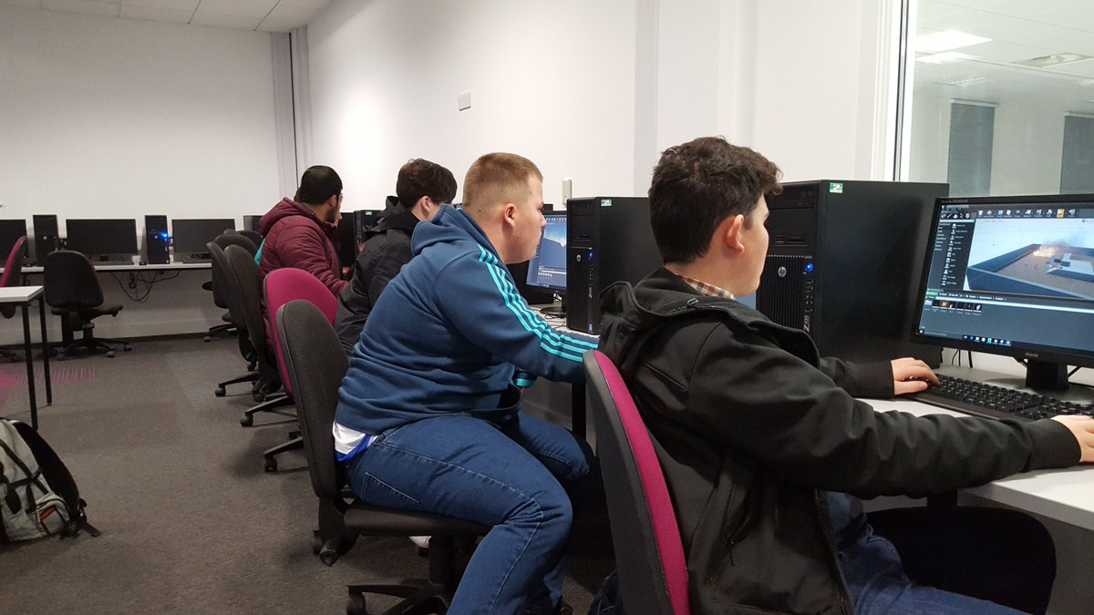 appleton_ict's tweet photo. Year 12 enjoyed a very productive day at @BradfordCollege as part of their Games Technology course! https://t.co/ioTJK7z5fZ