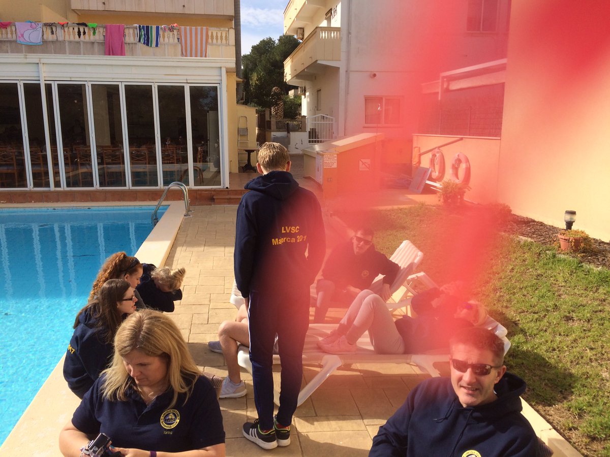 SwimVulcans's tweet photo. Team building on the first day! #Majorca17 https://t.co/jIEAx7wNo4