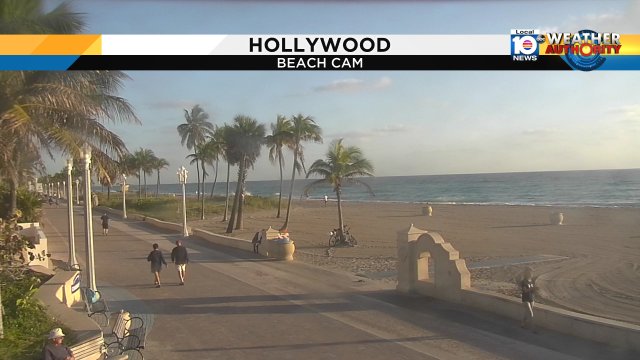 This picture is priceless! Happy Friday, get ready for a wonderful weekend forecast. Watch Meteorologist Julie Durda https://t.co/eXRgJxTNJy