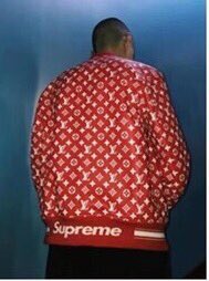 blandveryhappy's tweet photo. supreme×ルイヴィトンコラボ
予約受付中‼️

#RT https://t.co/PPVHQsI73w