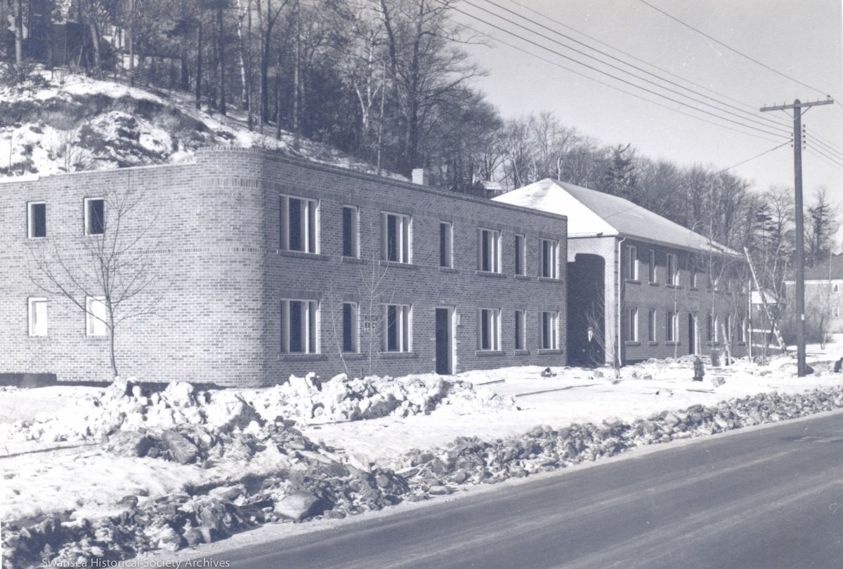 Swansea_History's tweet photo. Apartments under construction, South Kingsway. Date unknown #SwanseaTO #BloorWestVillage #SouthKingsway #TOheritage https://t.co/zBCOv0nOOq