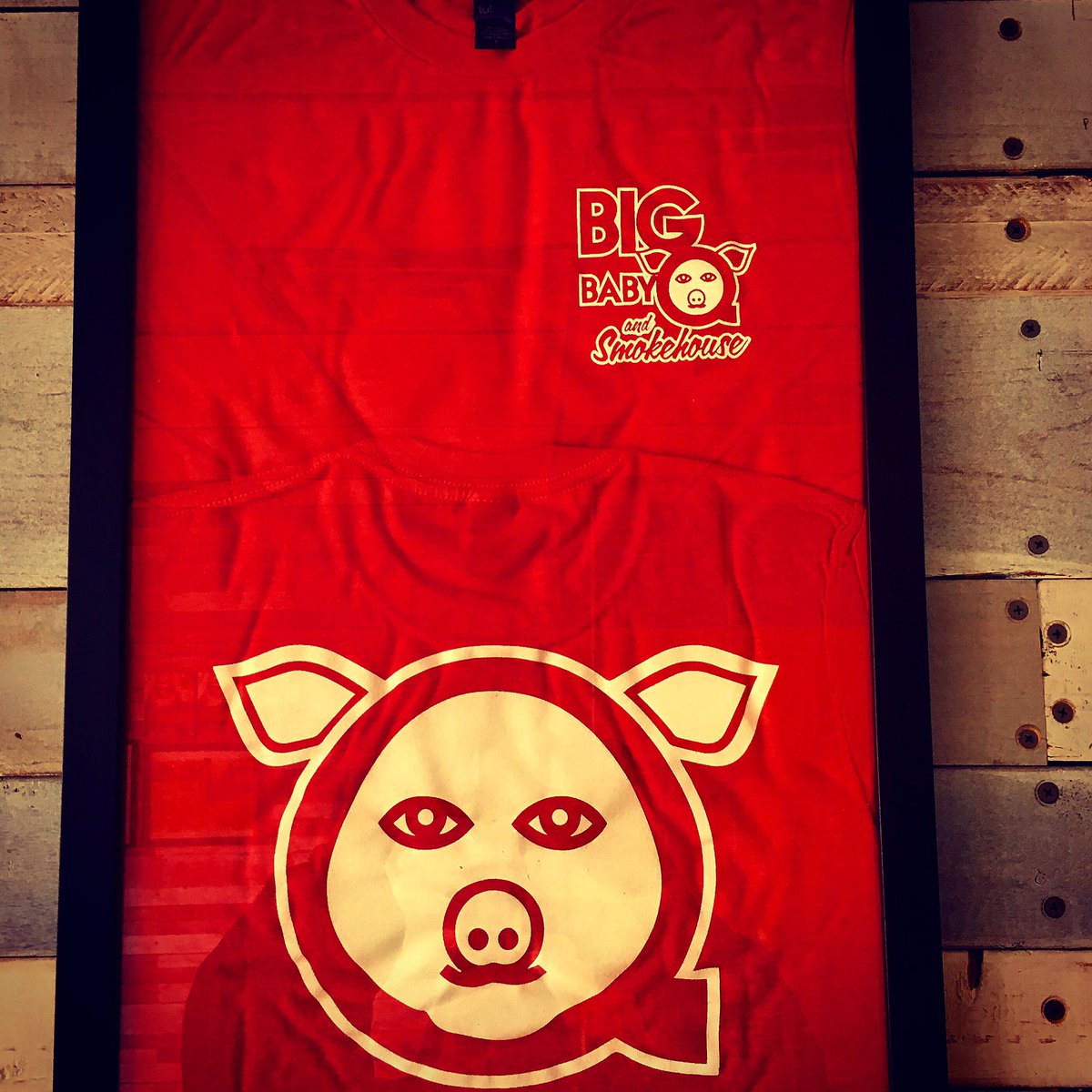 BigBabyQSTL's tweet photo. ..for those nights when you want to sleep in my T-Shirt we have our #Qpig shirts for sale #soosoft #sooStlouis #whatitdo #StLou #embracetheQ https://t.co/bYZ5MiOegM