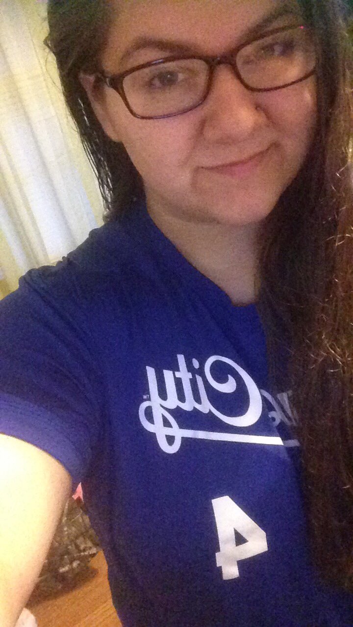 Happy birthday Alex Gordon     my fav.   