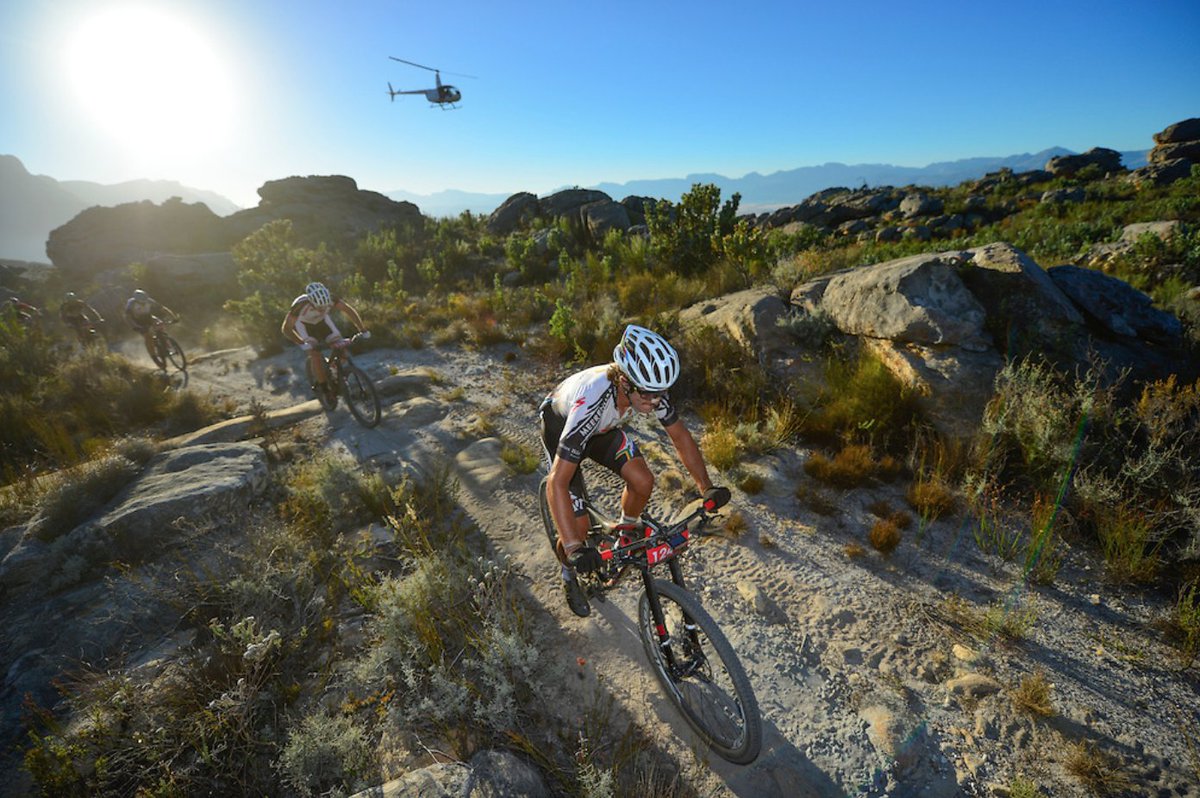 ZCMCmedia's tweet photo. Media images from the sharp end of the race at @Momentum_za @tankwatrek by @BiogenSA captured by @ZoonCronje Free editorial use - STAGE1 https://t.co/ZAZUyIptvP