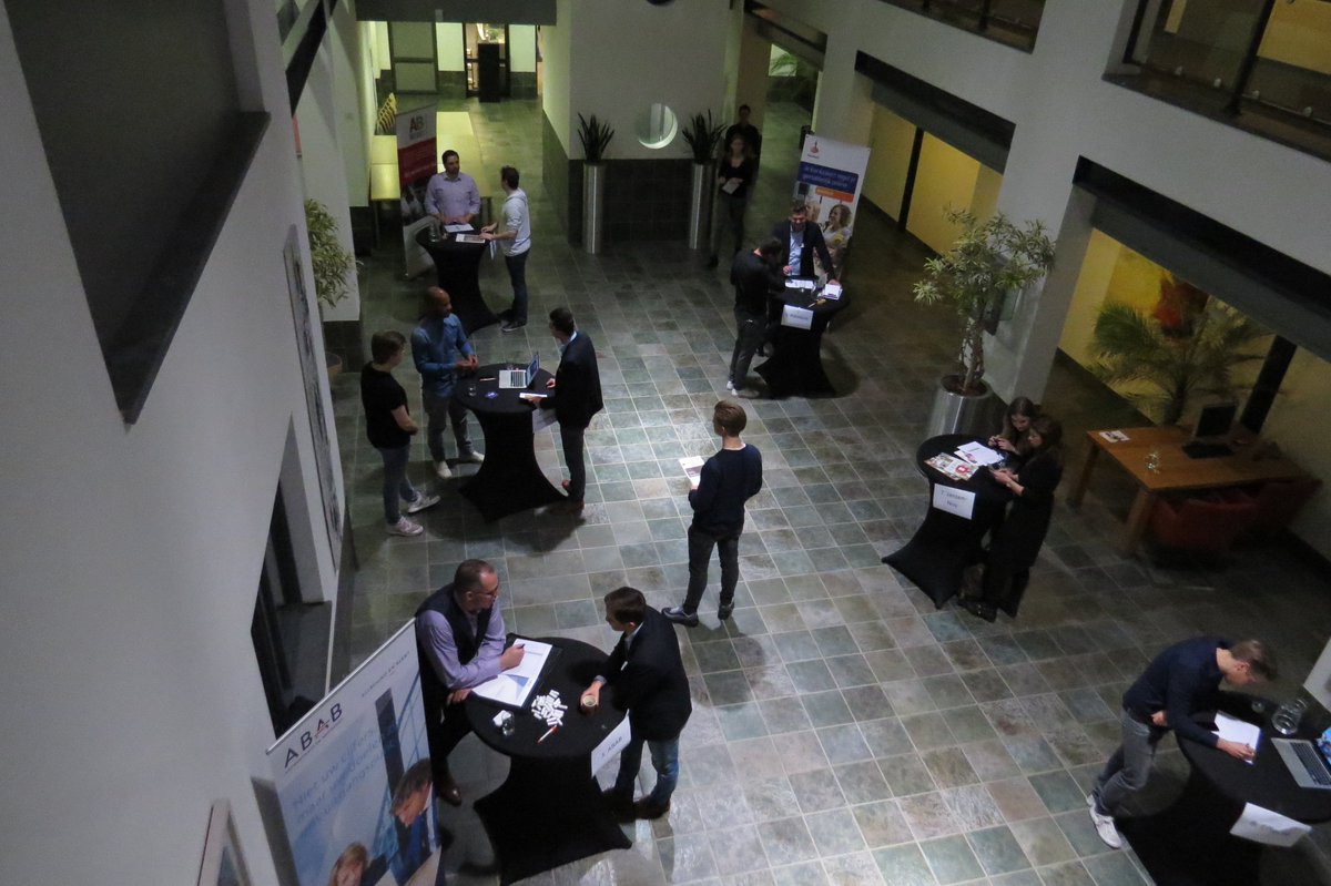 Inspire_career's tweet photo. Wat een leuke, inspirerende en boeiende avond was het woensdag. Onze allereerste SPEEDDATE is een feit! Alle bedrijven en jongeren: Bedankt! https://t.co/fPJSCXryWw