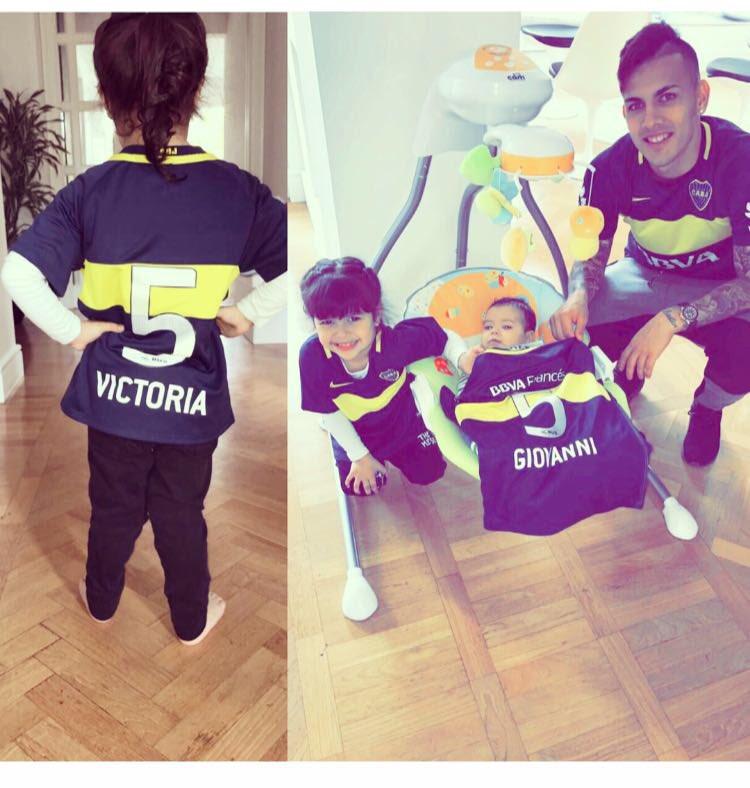 Muchas gracias a mi amigo @dany_aumenta por los regalos 🎁 ⚽💙💛💙💛