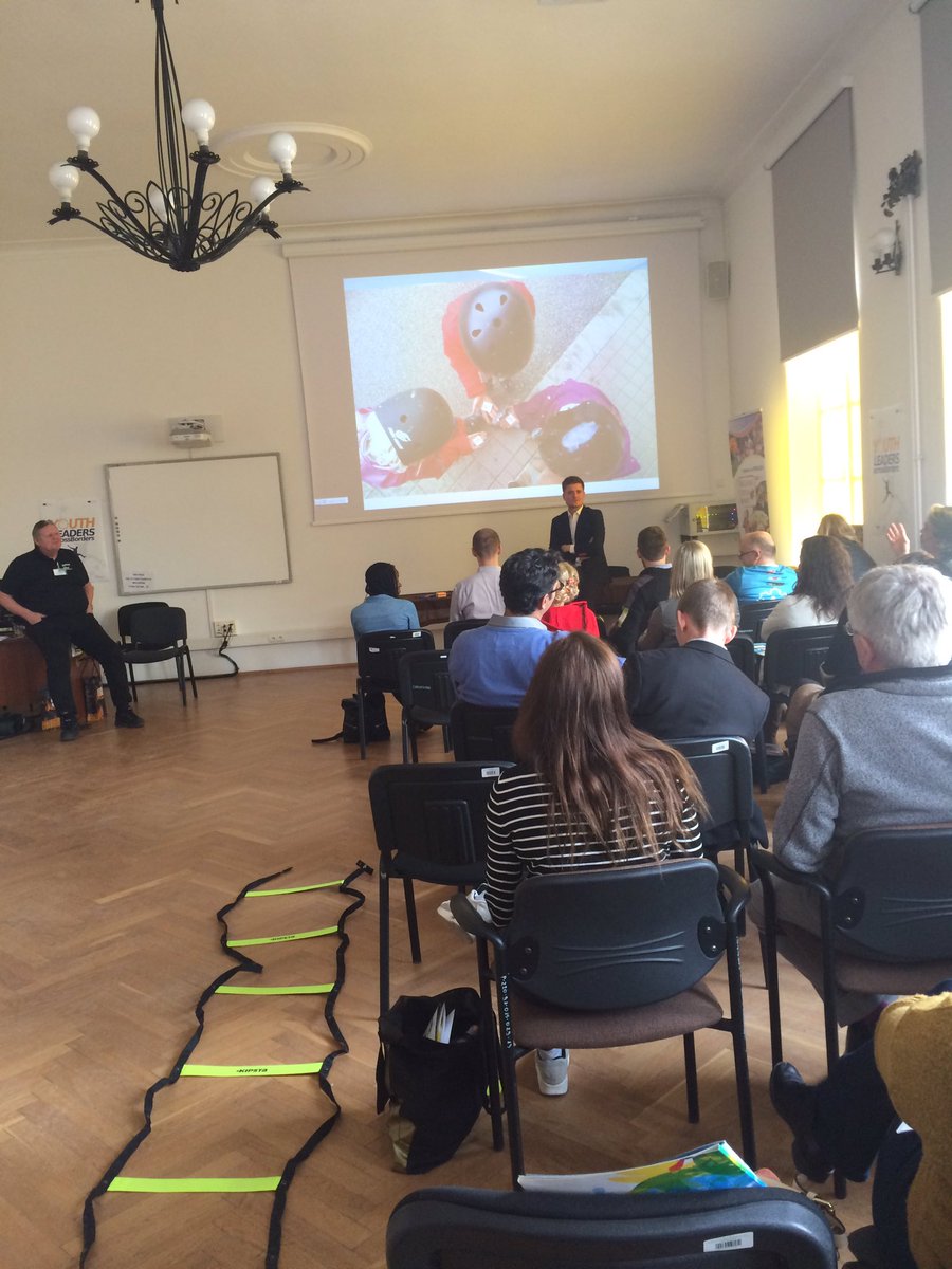 HannahPCrane's tweet image. Sharing of best practice from SISU #sport4all and WCRS #activeparks @YLABProject @V4SportFundacja @ISCA_tweet conference #joinlearngrow