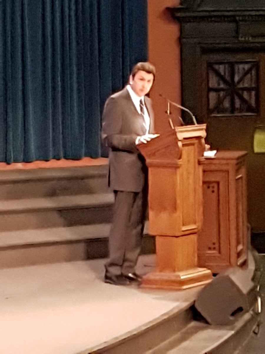 EleniHPapa's tweet photo. Very inspirational speech by David Naylor for the UTMUN delegates #RHSSatUTMUN https://t.co/1KZNHQey8l