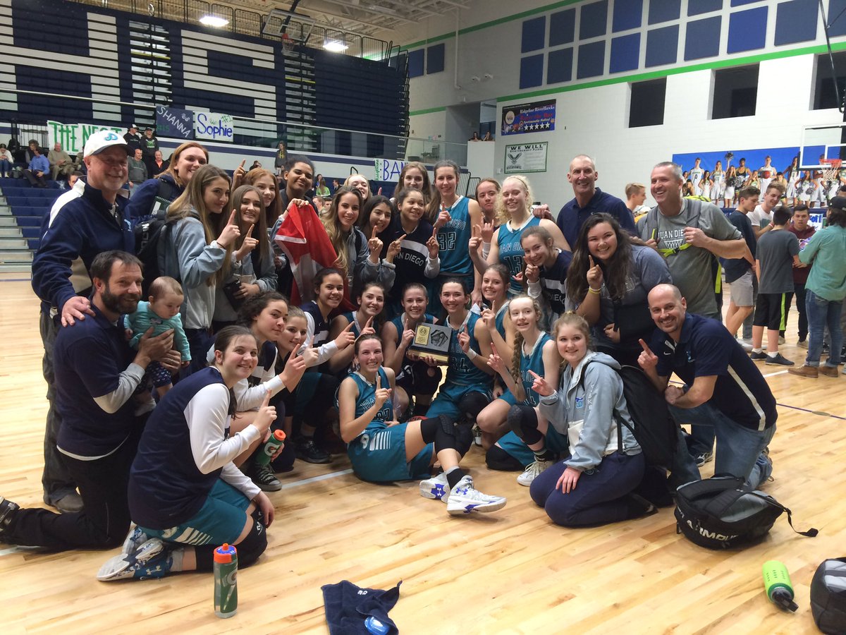 Chris Long tweet media