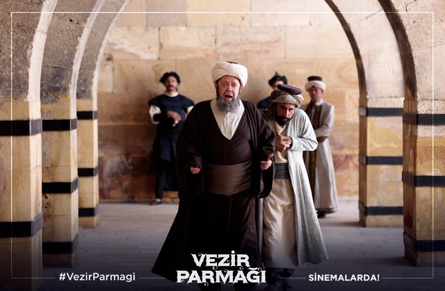Kadı Efendi, öğrendiklerinden sonra yerinde duramıyor!
#VezirParmağı
