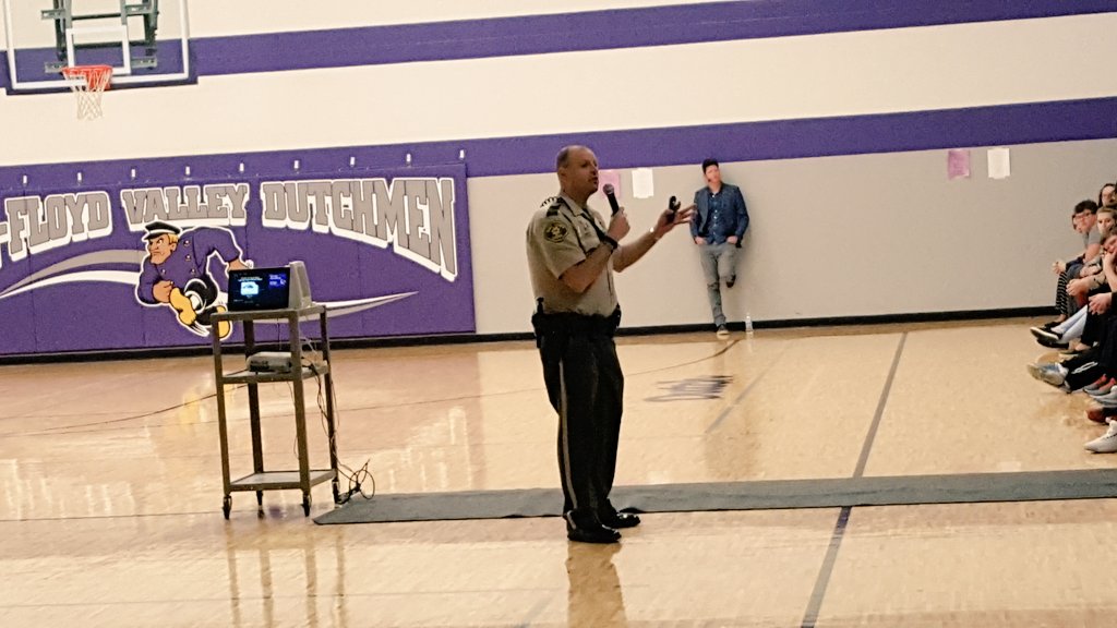 mocfvmiddle's tweet photo. Thank you Officer Pollema and @aaronbaart for the presentation to our MS students yesterday #mocfv https://t.co/y4tvKV1hXE