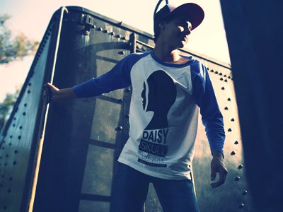 DaisySkull2015's tweet photo. #daisyskull #fashion on its way! https://t.co/MIAPyhT3cW