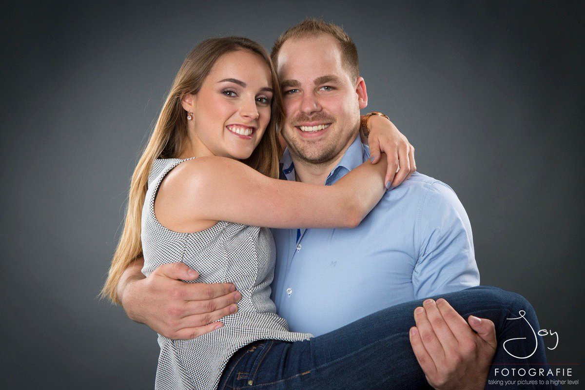 Het is bijna Valentijnsdag ❤️ Geef jouw vriend(in) een cadeaubon van Joyfotografie voor een gezellige fotoshoot 🎁 joyfotografie.com/product/cadeau…