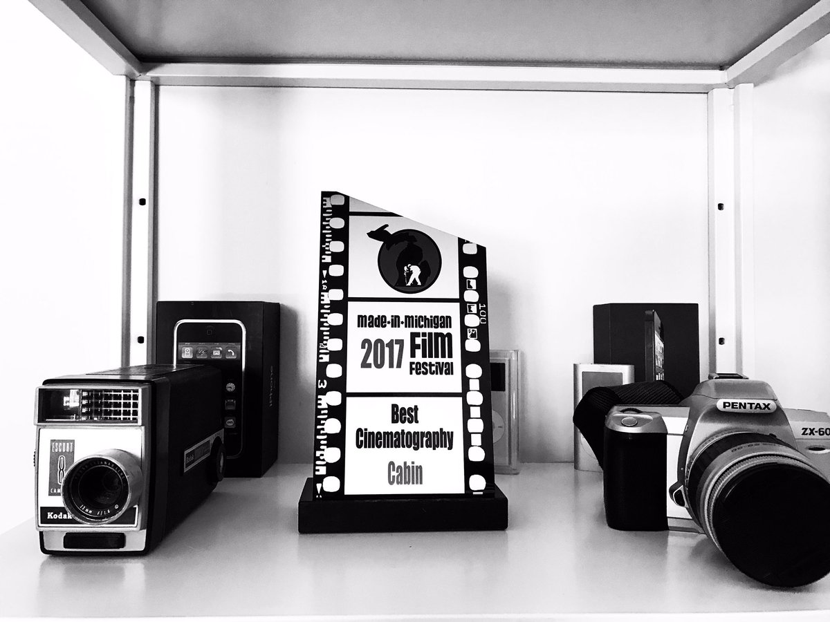 triggercr's tweet photo. We found a nice spot in the office for @CabinShortFilm's new award #bestcinematography #madeinmichiganfestival #filmaward #cinematography https://t.co/QfUtDYdsuD