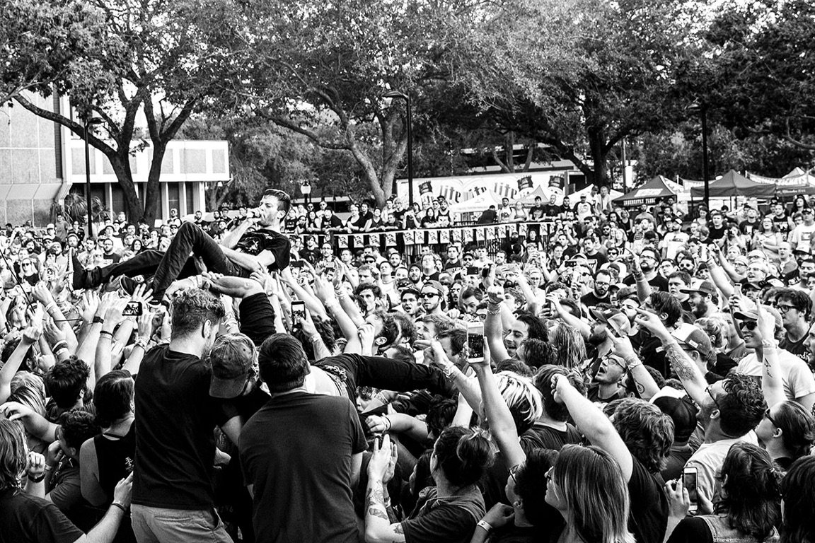 thefestfl's tweet photo. #FESTbackFriday Check out @puptheband's dope #FEST15 set!! https://t.co/PgRqu66lUW 📷: @byericalauren https://t.co/ofLzCK3gRy