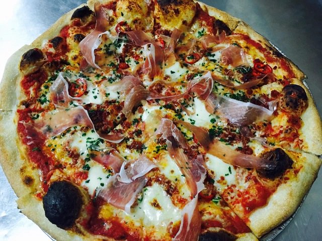wrtv's tweet photo. Mass Ave's @Pizzology will close to rebrand as Southern European restaurant, Stella
https://t.co/0IEUD4txia https://t.co/GRS5ysuLpi