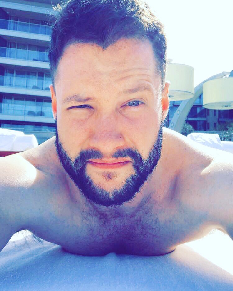 calumscott's tweet photo. The struggle is so real out here RN in Arizona.. 😩😓 https://t.co/gqoY7W8ZIF